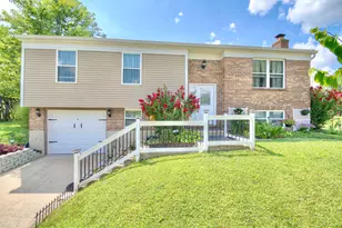 11 E Boesch Dr, Alexandria, KY 41001 - Photo 1