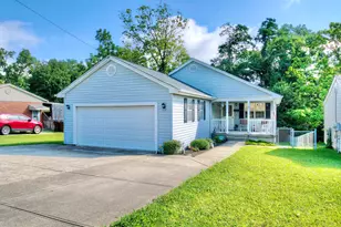 16 Goodridge Dr, Florence, KY 41042 - Photo 1