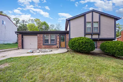 36 Crystal Lake Drive, Covington, KY 41017 - Photo 1