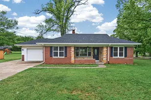 604 Robbins Ave S, Falmouth, KY 41040 - Photo 1