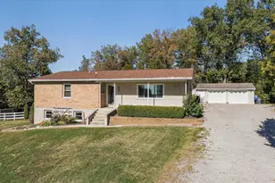 1050 Lickert Rd, Alexandria, KY 41001 - Photo 1