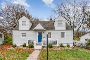 101 Lexington Ave, Florence, KY 41042 - Photo 1