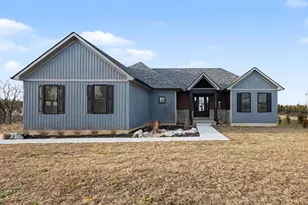 10448 Pleasant Ridge Rd, Alexandria, KY 41001 - Photo 1