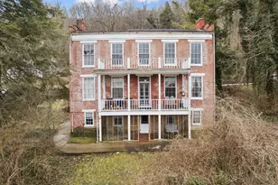 331 W 3rd St, Maysville, KY 41056 - Photo 1