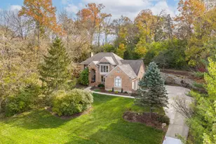 1199 Devou Woods Dr, Covington, KY 41011 - Photo 1