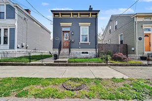 324 W 9th St, Newport, KY 41071 - Photo 1