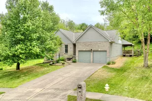 2094 Canyon Ct, Hebron, KY 41048 - Photo 1