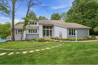 878 Squire Oaks Drive, Villa Hills, KY 41017 - Photo 1