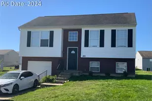 321 Rocky Pointe Ct, Walton, KY 41094 - Photo 1