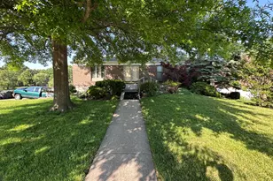 922 Appaloosa Ct, Villa Hills, KY 41017 - Photo 1