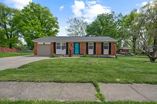 102 Berkley Dr, Florence, KY 41042 - Photo 1