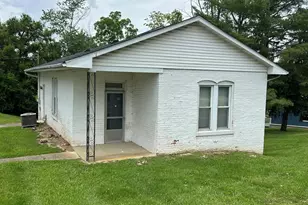 302 N Main St, Owenton, KY 40359 - Photo 1