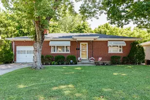 10 Faye Dr, Latonia, KY 41015 - Photo 1