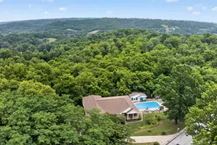 6805 Shadowlawn Dr, Alexandria, KY 41001 - Photo 1