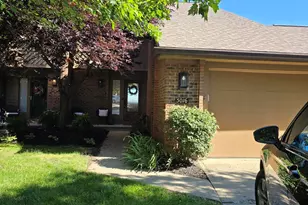 5016 Nob Hill Dr, Fort Thomas, KY 41075 - Photo 1