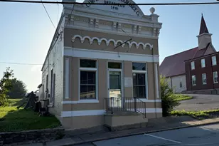 102 Washington St, Alexandria, KY 41001 - Photo 1
