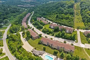 54 Woodland Hills Dr, Southgate, KY 41071 - Photo 1