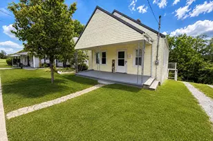 715 N Main St, Williamstown, KY 41097 - Photo 1