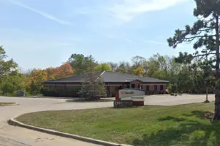 2701 Chancellor Dr, Crestview Hills, KY 41017 - Photo 1