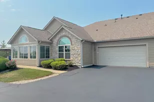 9090 Royal Oak Ln, Union, KY 41091 - Photo 1