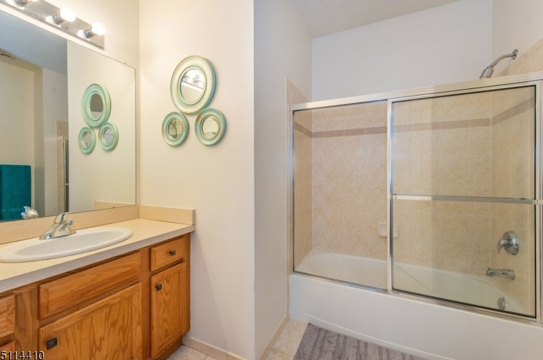 21 Devonshire Dr, Clifton, NJ 07013-2662