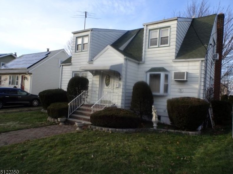 128 Barkley Ave, Clifton NJ  07011-3243 exterior