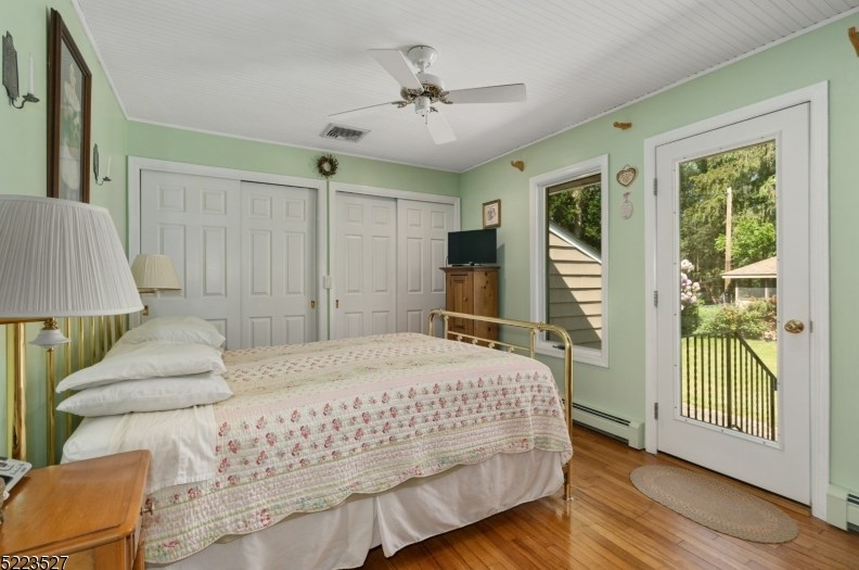 74 Woodside Ave, Fredon NJ 07860-2403 exterior