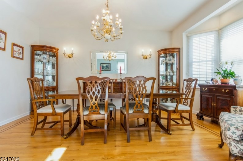 50 Deanna Dr, East Hanover NJ 07936-3208 exterior