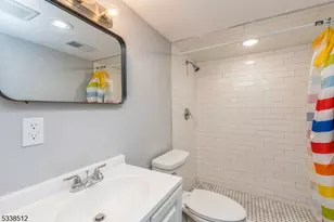 72 Sunset Ave, Newark, NJ 07106 - Photo 8