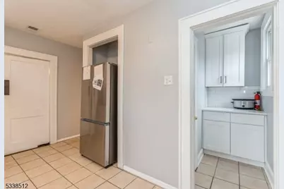 72 Sunset Ave, Newark, NJ 07106 - Photo 32