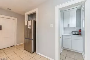 72 Sunset Ave, Newark, NJ 07106 - Photo 32