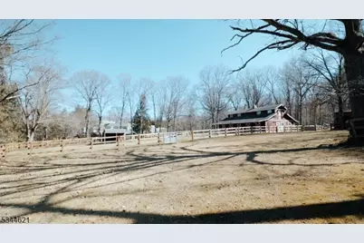 98 E Saddle River Rd, Saddle River, NJ 07458 - Photo 6