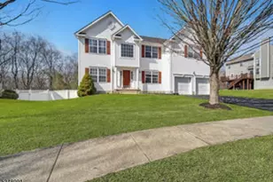 882 Walnut Pl, Jefferson Township, NJ 07849 - Photo 1