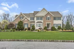 30 Horseshoe Dr, Hillsborough Township, NJ 08844 - Photo 1