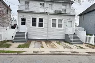 18 Maple St, Ridgefield, NJ 07660 - Photo 1