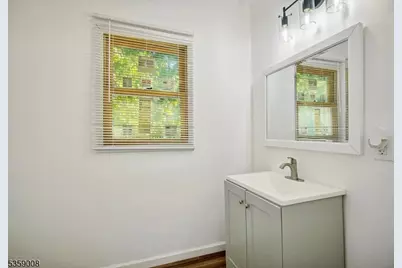 1899 Washington Valley Rd, Bridgewater, NJ 08836 - Photo 8