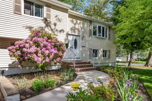 71 Glendale Ave, Livingston, NJ 07039 - Photo 1