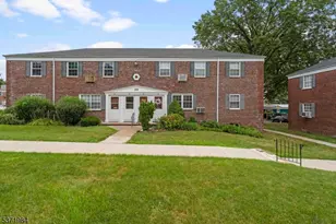 36D W Roselle Ave, Roselle Park, NJ 07204 - Photo 1