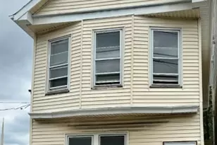 105 Warren St, Paterson, NJ 07524 - Photo 1