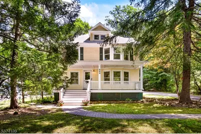 566 Plainfield Ave, Berkeley Heights Township, NJ 07922 - Photo 1