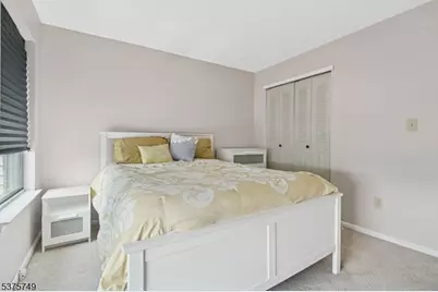 47 Howard Ct, Newark, NJ 07103 - Photo 16