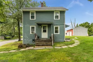 22 Allen St, Flemington, NJ 08822 - Photo 1
