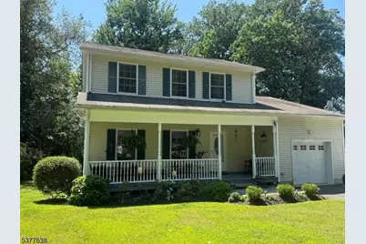 8 Scranton Pkwy, Oxford Township, NJ 07863 - Photo 1