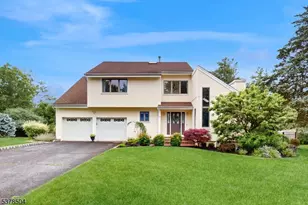 51 Ditmars Cir, Hillsborough Township, NJ 08844 - Photo 1