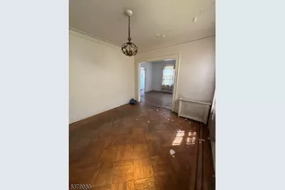 51 Brookwood St, East Orange, NJ 07018 - Photo 8