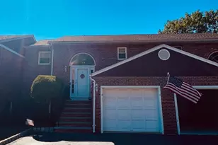 3 Beacon Hill Commons, Pompton Lakes, NJ 07442 - Photo 1