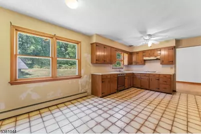 8 Herman Thau Rd, Clinton Township, NJ 08801 - Photo 10