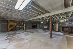 8 Herman Thau Rd, Clinton Township, NJ 08801 - Photo 14