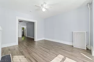 147 Seymour Ave, Newark, NJ 07108 - Photo 4