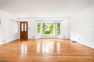723 Dianne Ct, Rahway, NJ 07065 - Photo 6